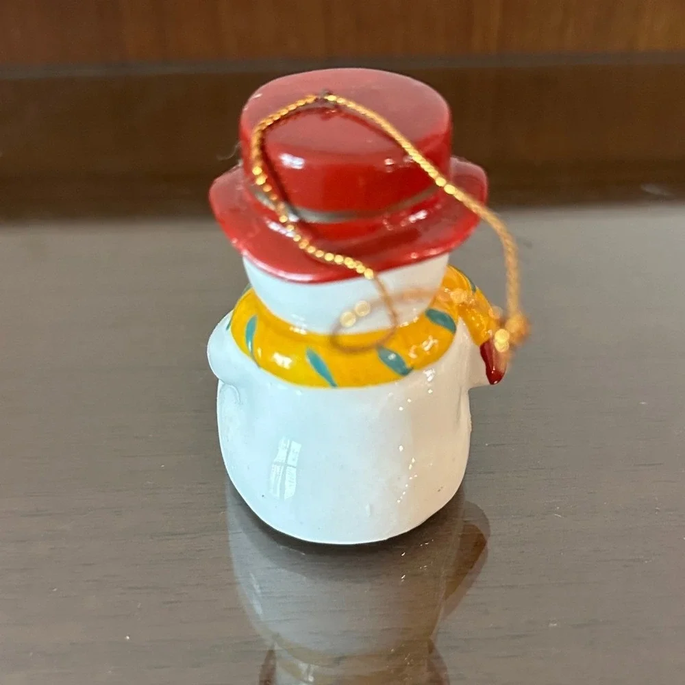 Vintage Ceramic Snowman Christmas Ornament Red Top Hat Yellow Scarf‎ Figurine